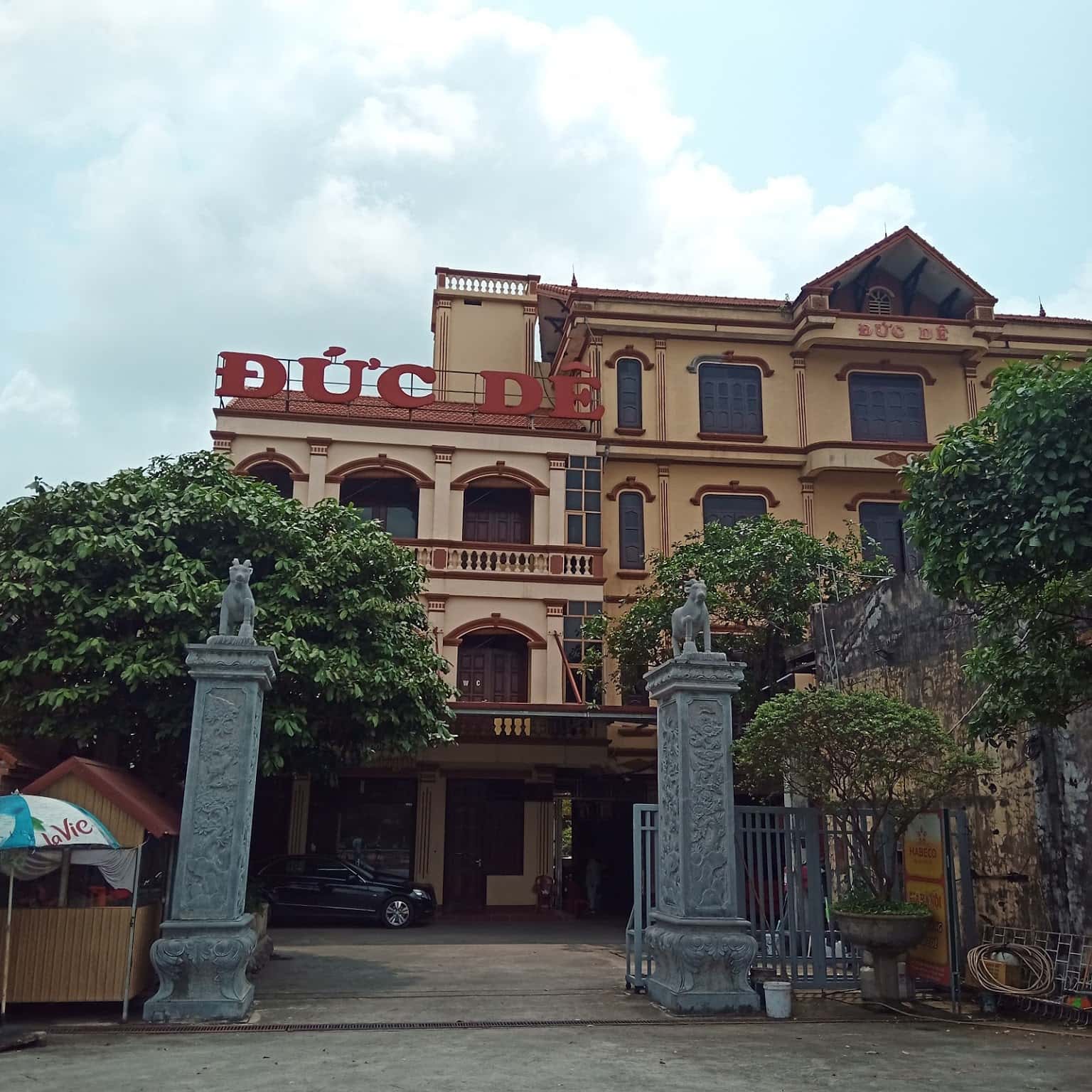 nha hang duc de ninh binh