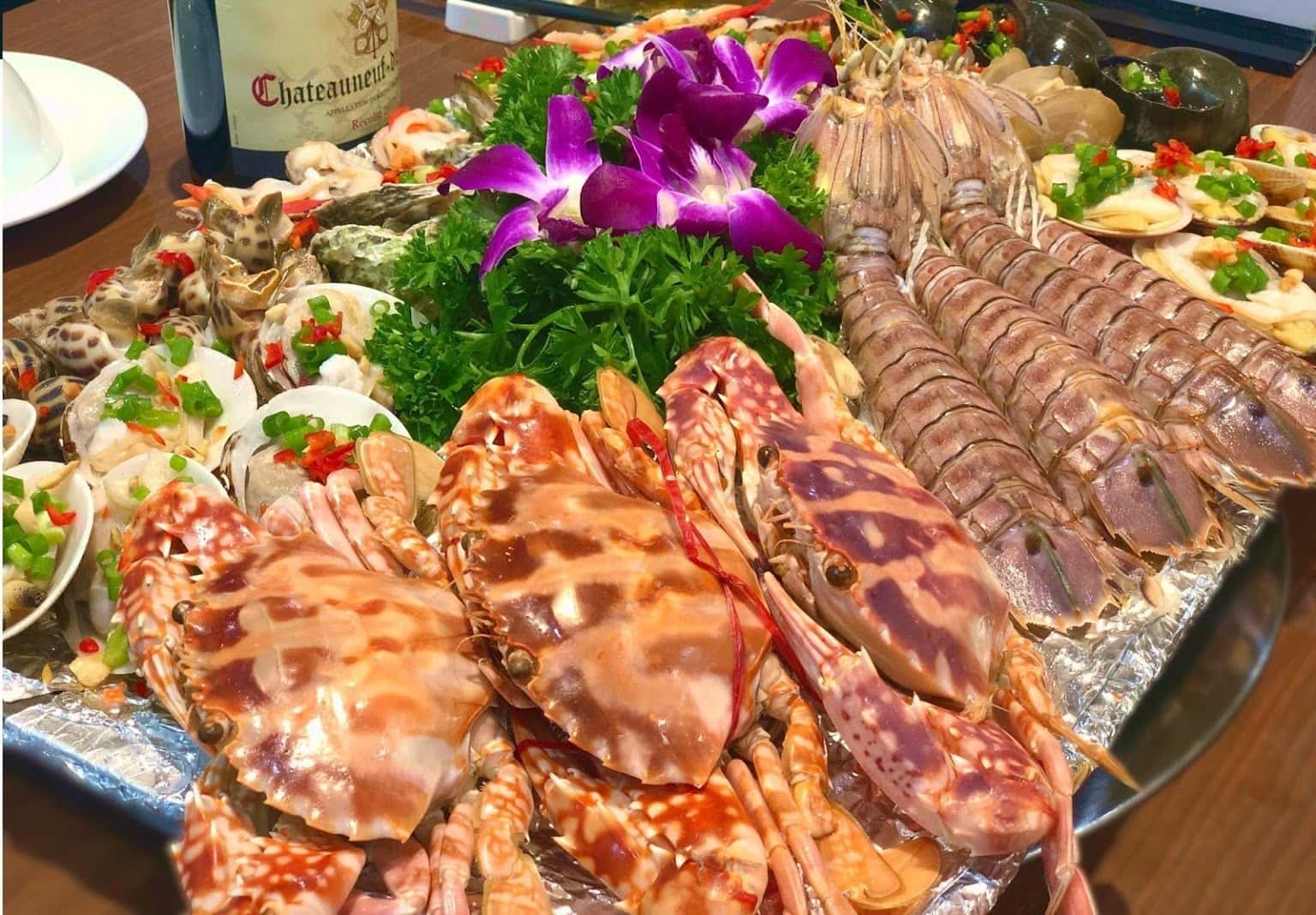 Top 10 quán hải sản ngon quên lối về tại Cầu Giấy