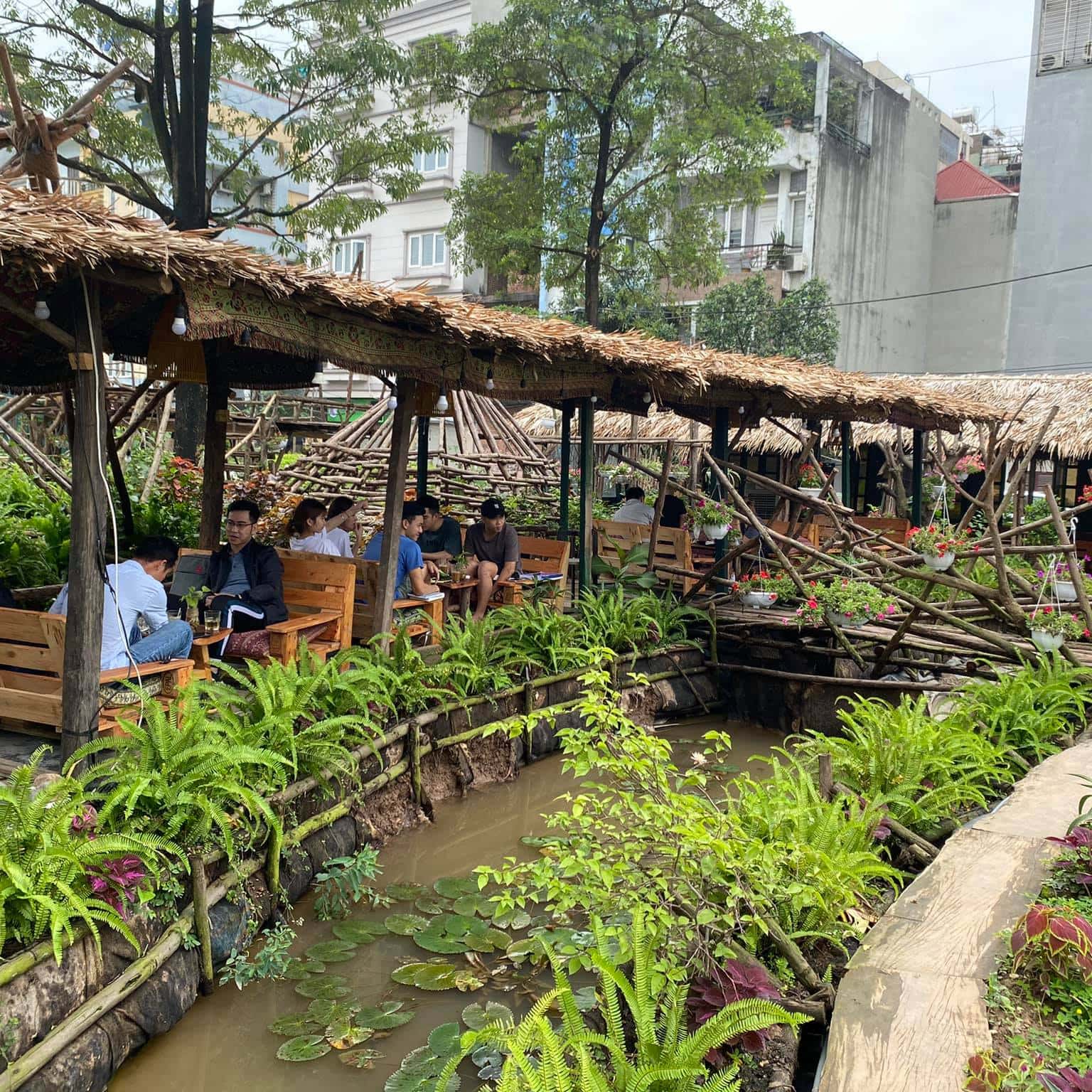 14 quán cafe sống ảo tung chảo ở quận Cầu Giấy