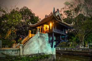 chua mot cot dia diem du lich ba dinh ha noi