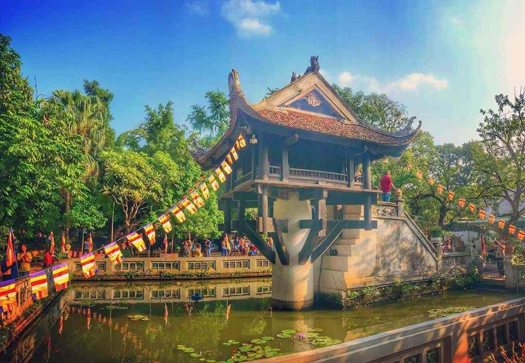 chua mot cot dia diem du lich ba dinh ha noi