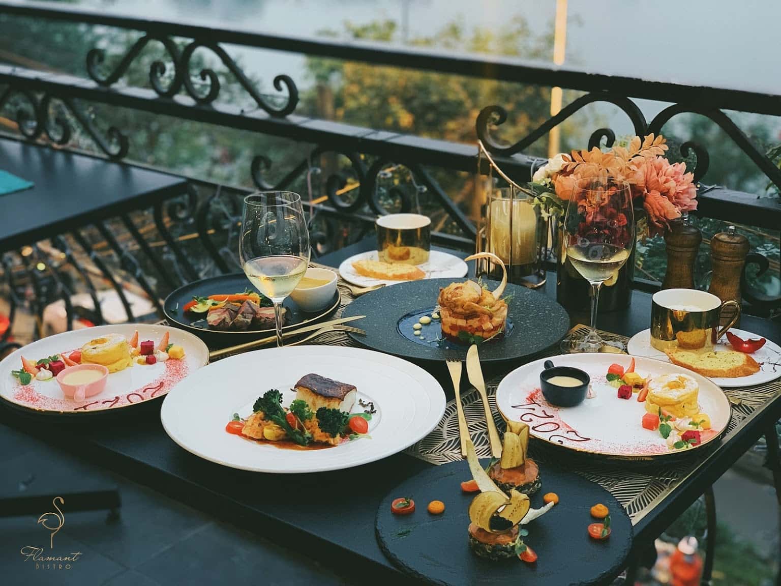 Mê mẩn với top 15 nhà hàng ngon, chất lượng tại Hà Nội