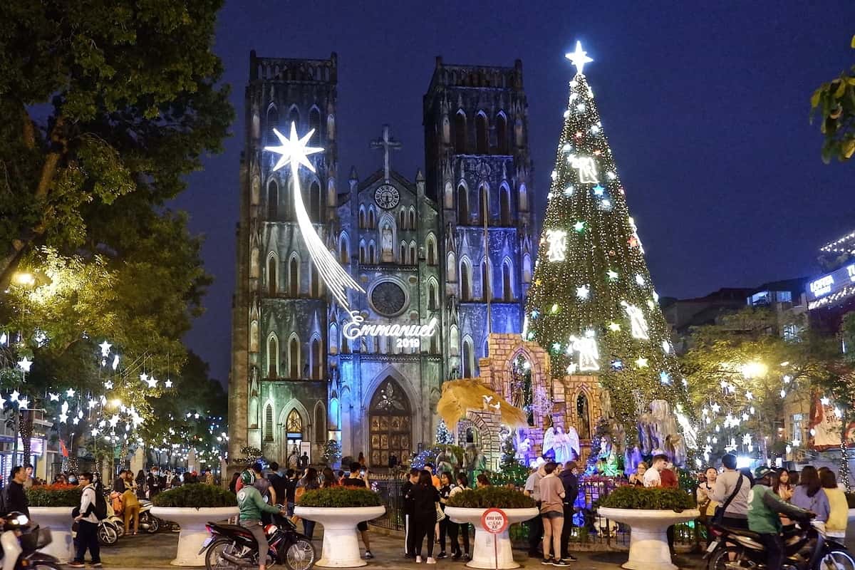 nha tho lon dia diem vui choi dip le tet o ha noi