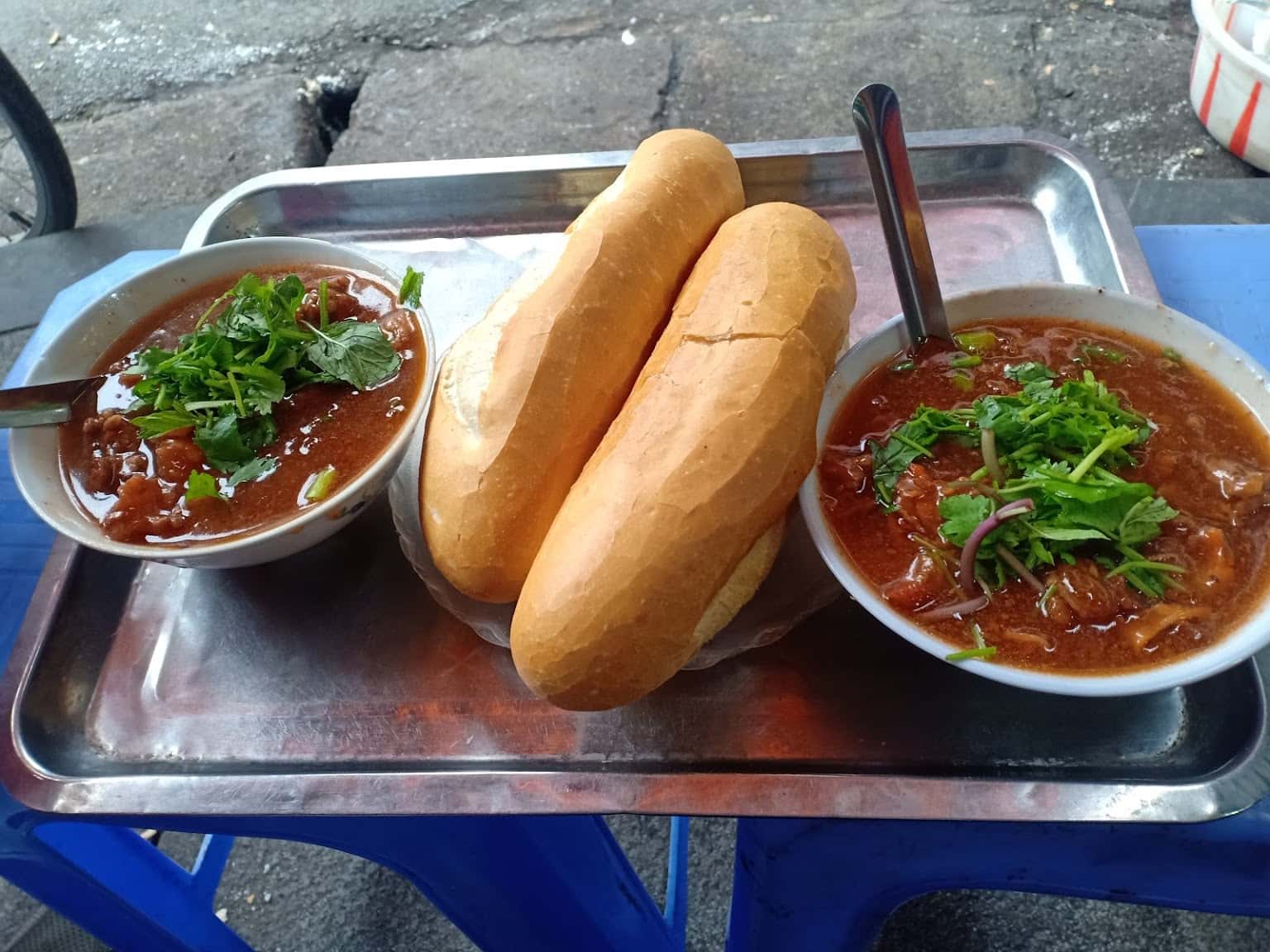 Top 12 quán ăn đêm nổi tiếng Hà Nội cực hút khách