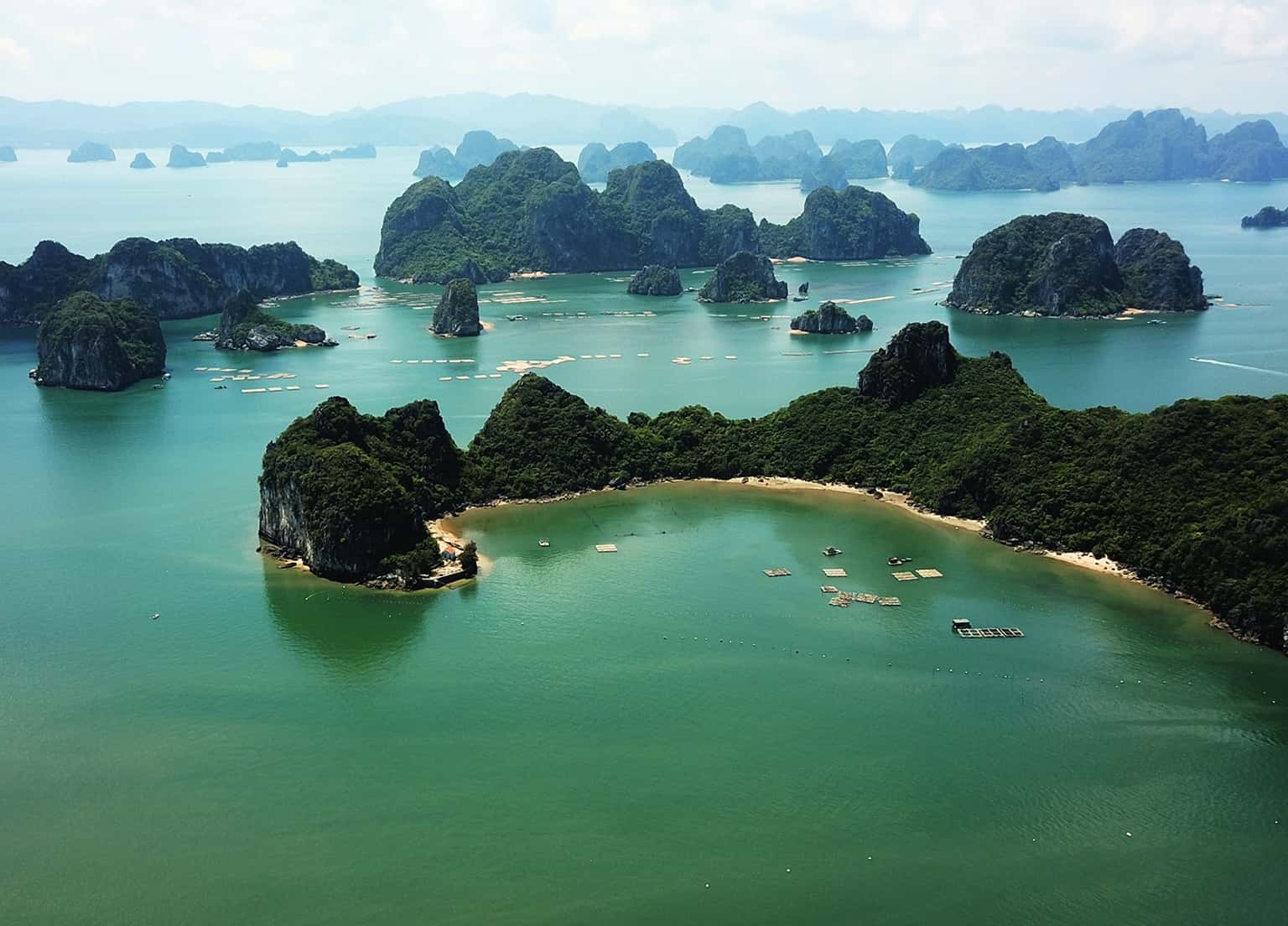 vinh bai tu long ha long 