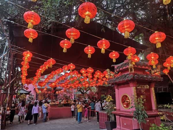 Khám phá Chùa Ngọc Hoàng - Chốn bồng lai tiên cảnh giữa lòng Sài Gòn