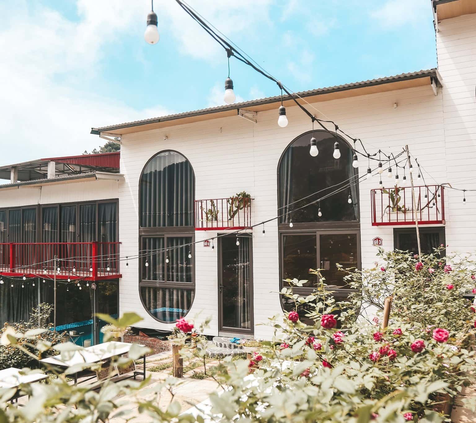 Độc đáo với không gian nhà gỗ của Gạo - Homestay Tam Đảo