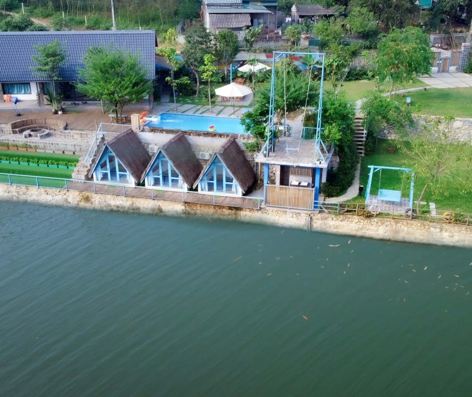 Tochi Lakeside – Lạc vào những vùng đất sống lại tuổi thanh xuân