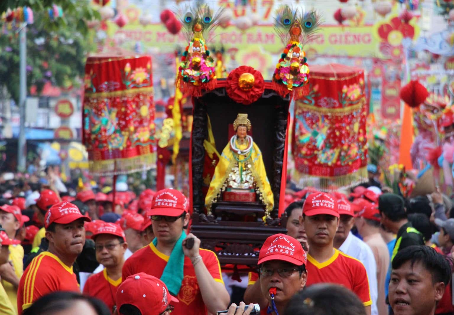 cau truc chua ba thien hau sai gon 