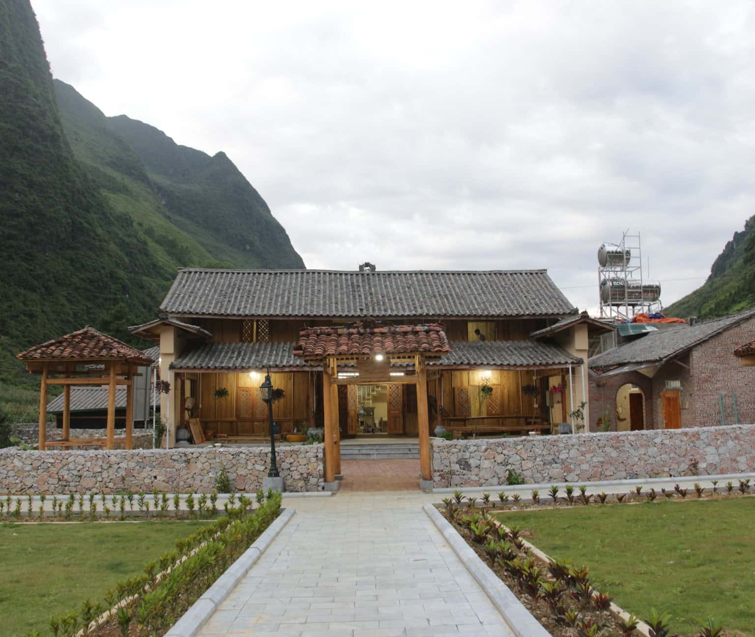 Pa Vi Homestay - Trạm dừng chân trong veo sớm mai