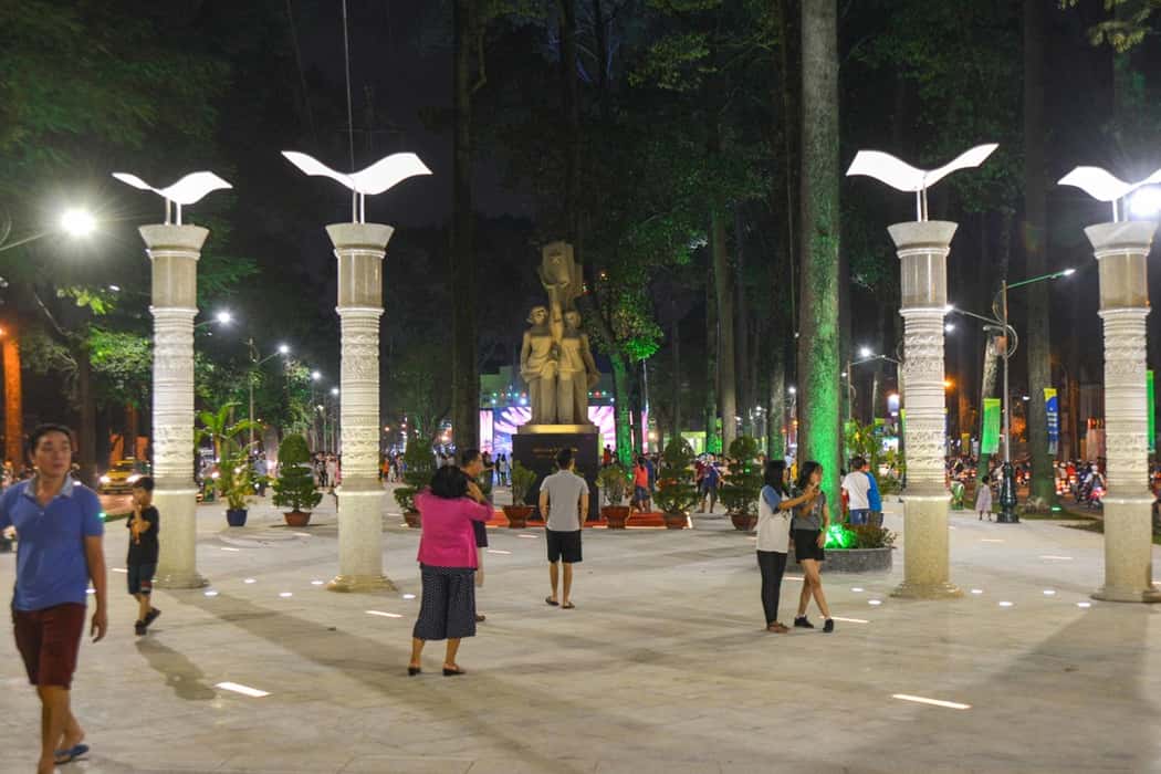 tham quan cong vien van lang 