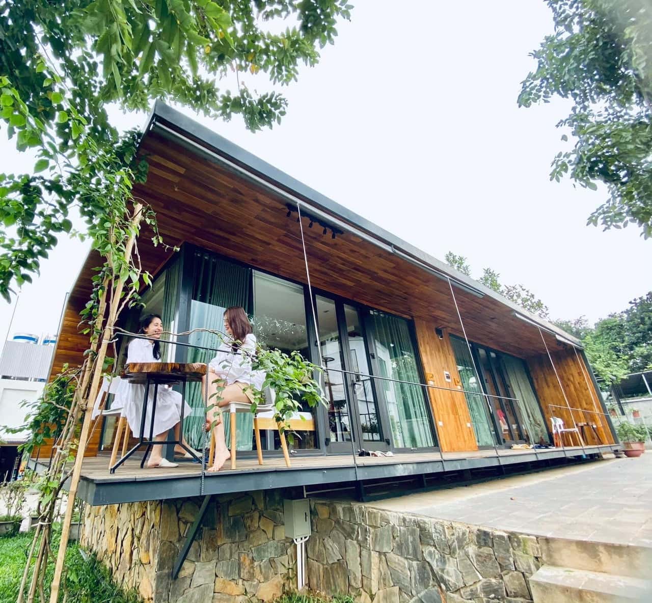 container camellia homestay ba vi