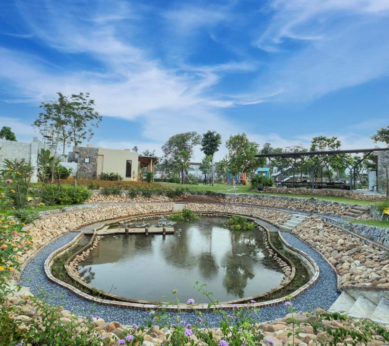 bungalow garden wynn moutain homestay ba vi