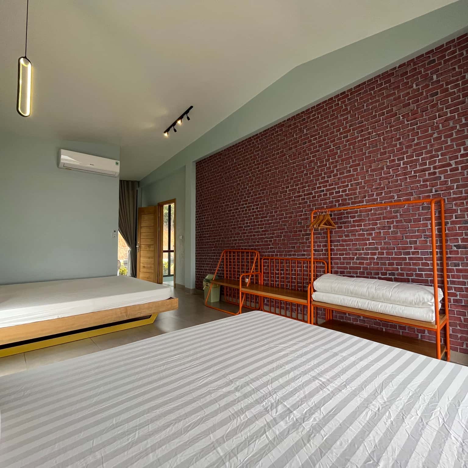 Phòng giường lớn+giường đơn