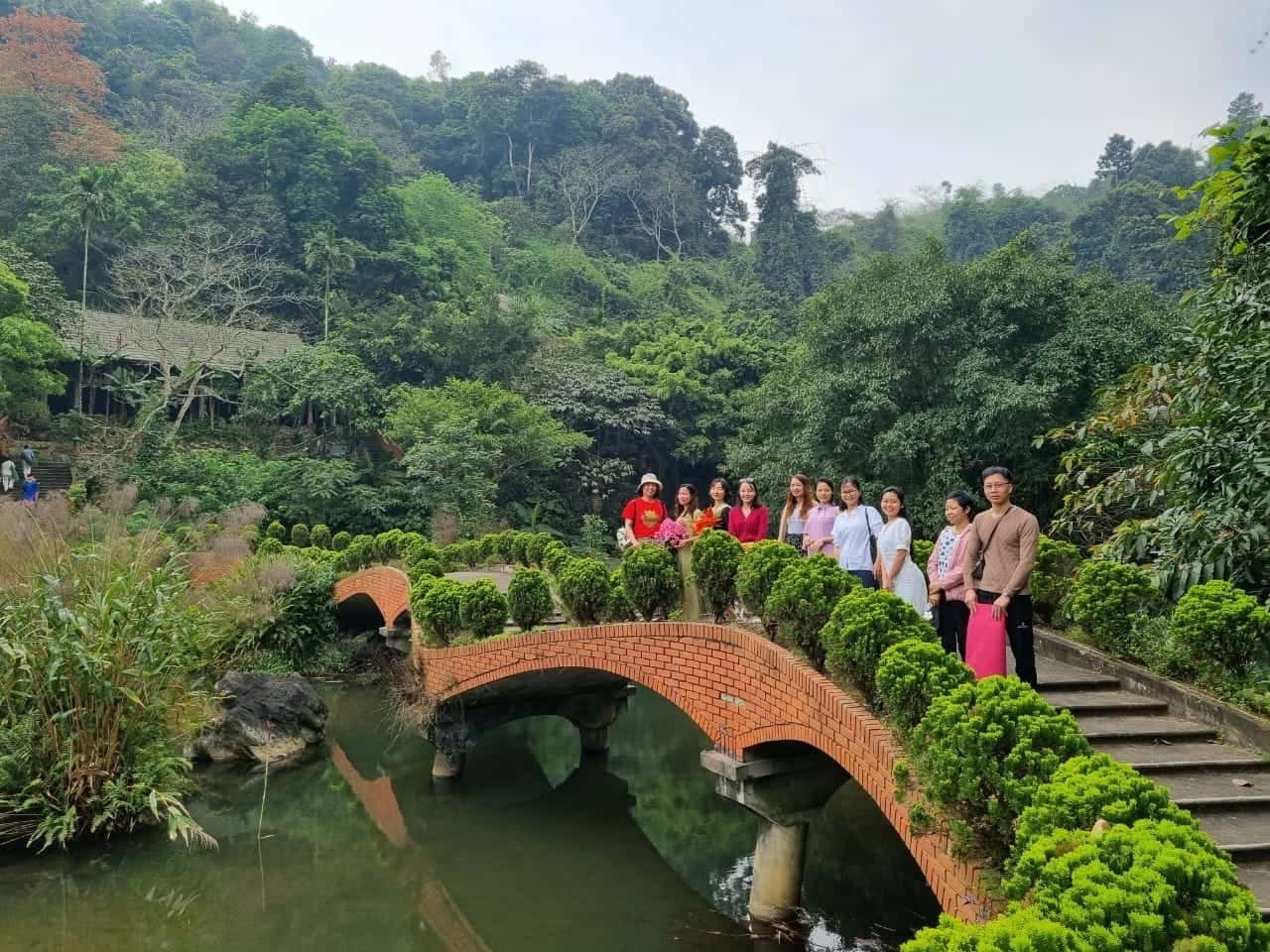 justfly thien son suoi nga ba vi