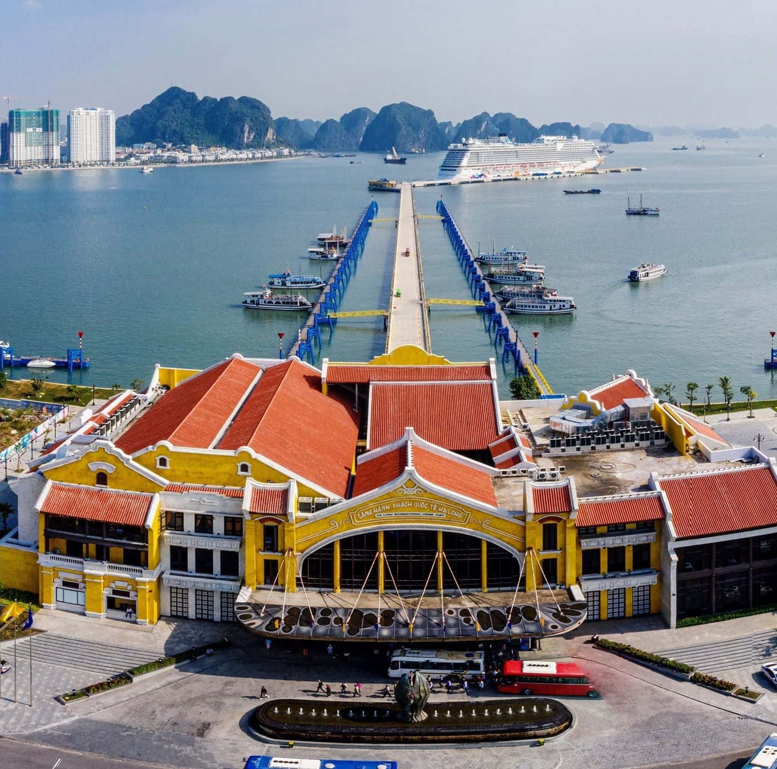 justfly cang tau ha long