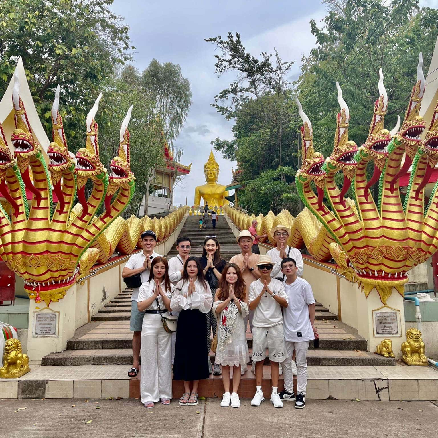 justfly wat phra yai pattaya thailand