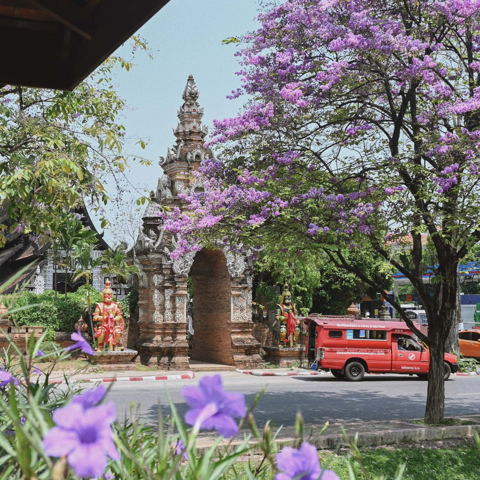 justfly wat lok moli chiang mai thailand