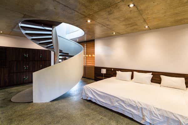 Bedroom 1 (dormitory - basement)