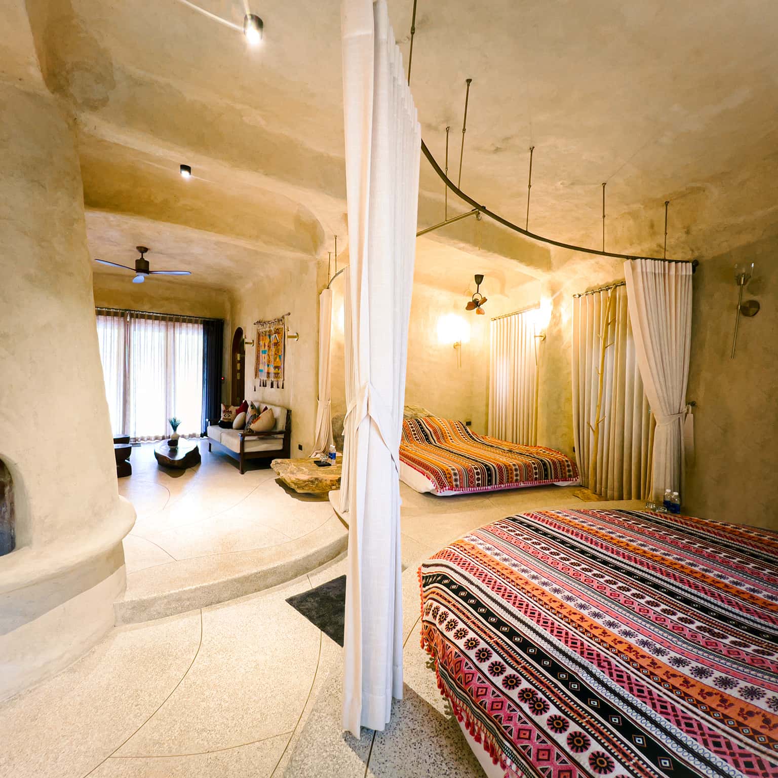 room1 amaya retreat soc son