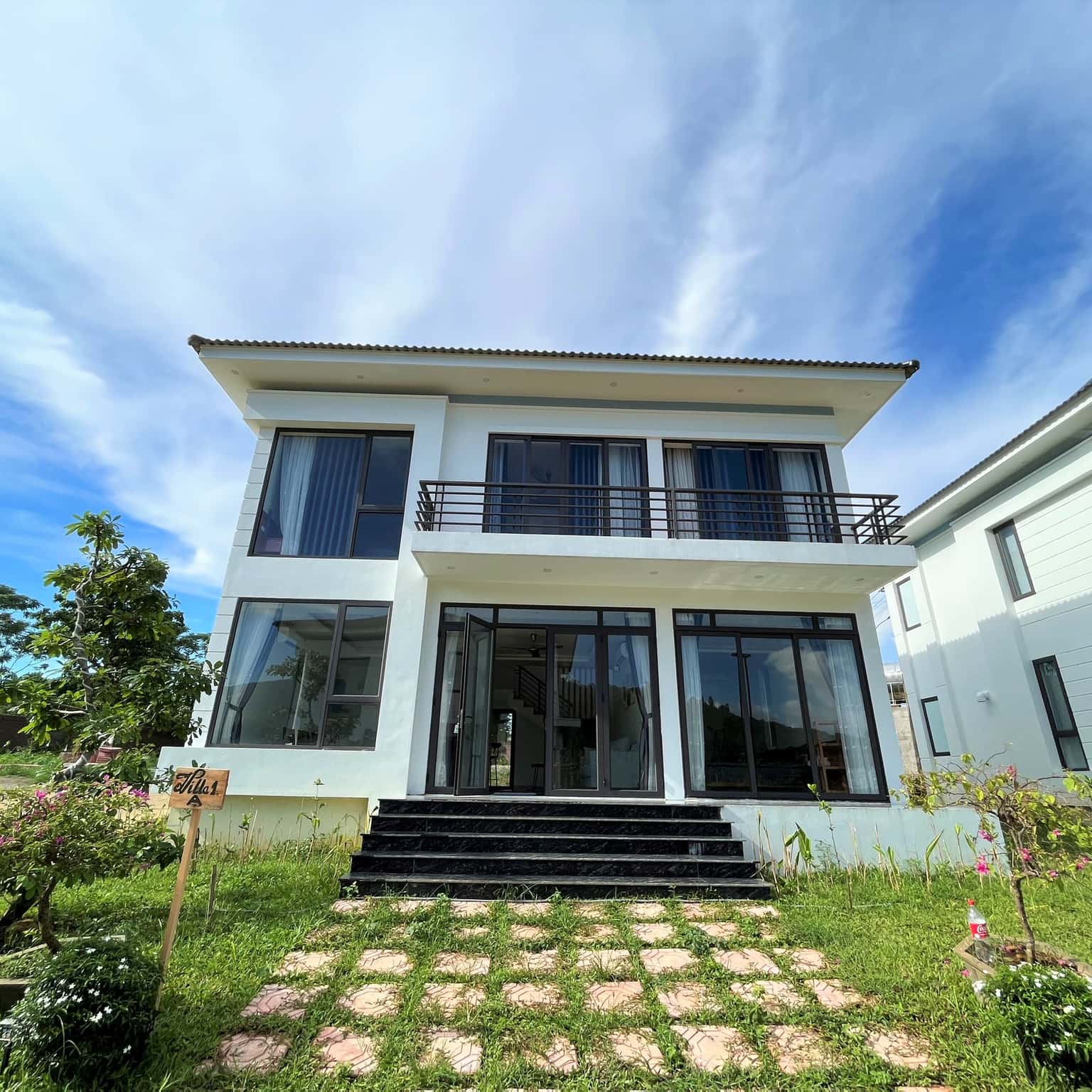 Villa C