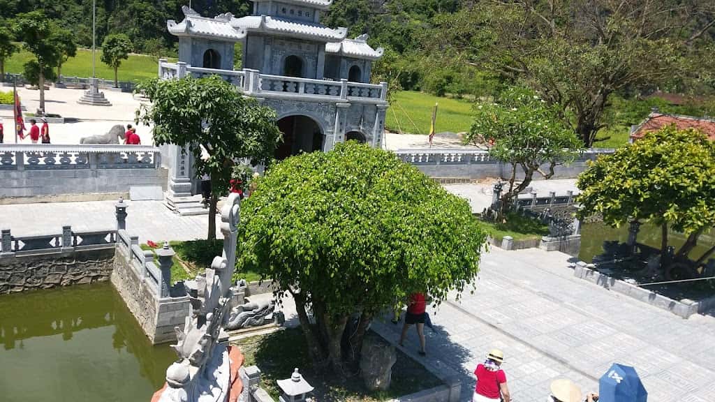 justfly den thai vi ninh binh