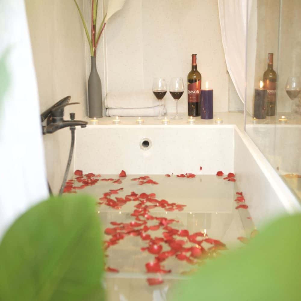 Infinity Tub 2 HTC2 Hàng Thiếc, Hoàn Kiếm — ảnh 17