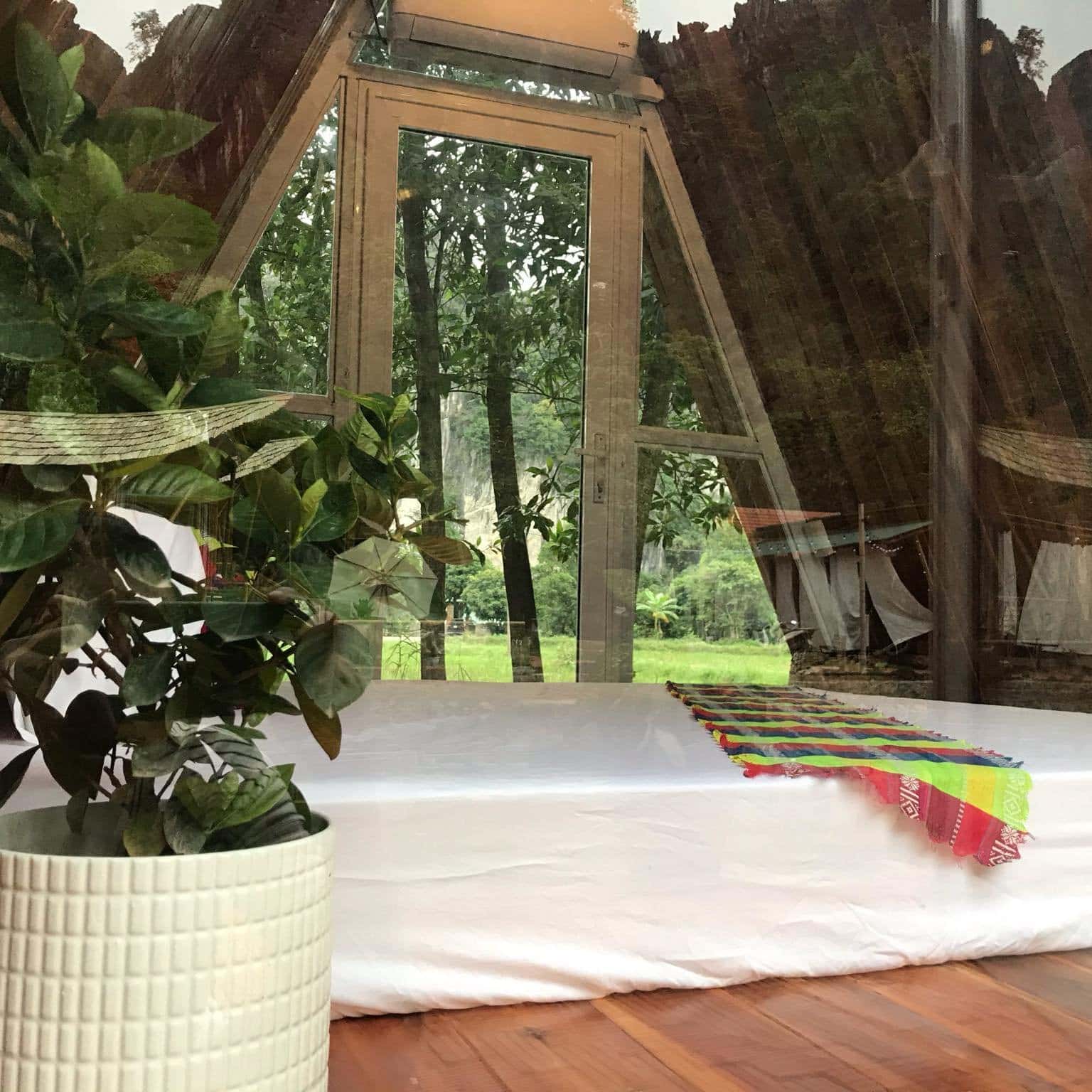 justfly trang an lamia bungalow triangle house ninh binh