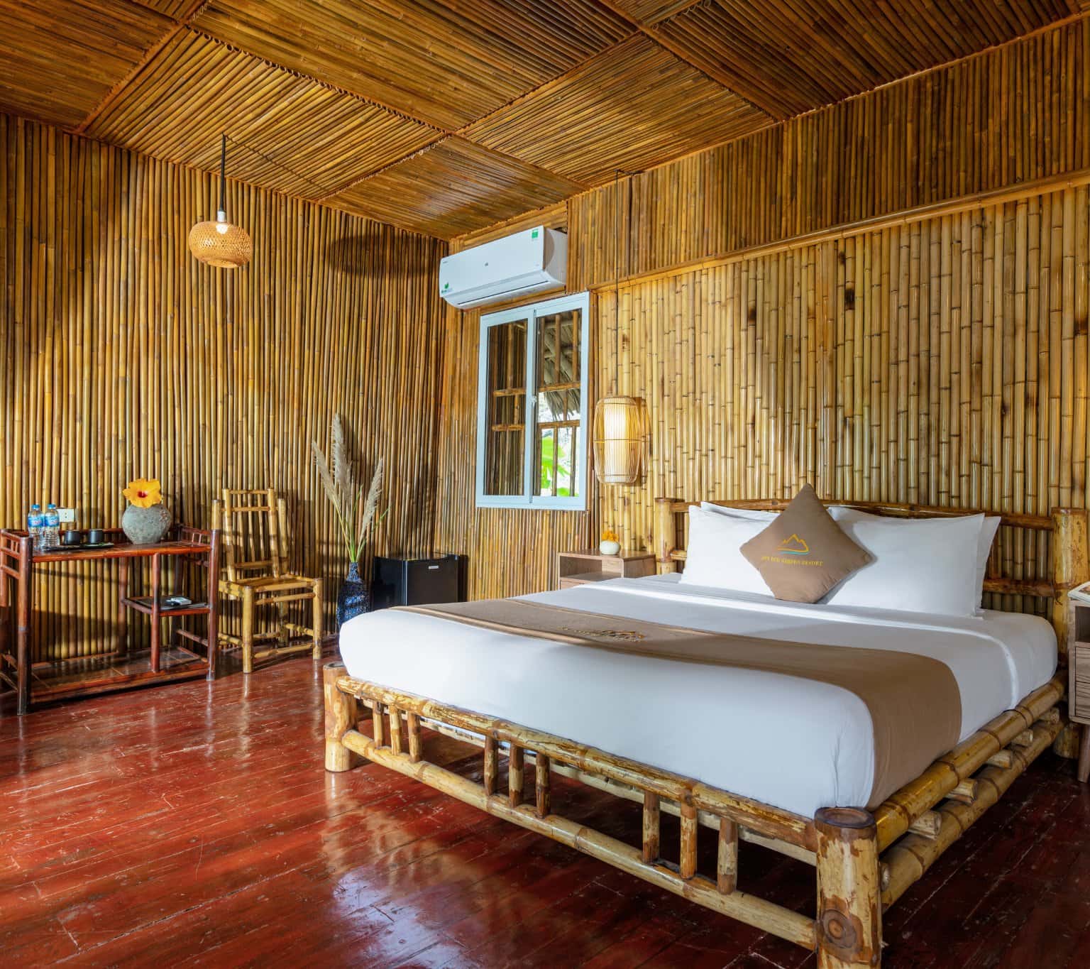 justfly ans eco garden bungalow lake view double ninh binh 