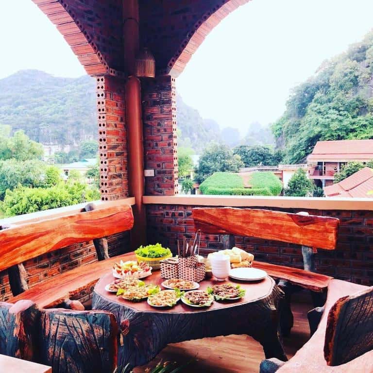phong gia dinh view nui ninh binh greenland homestay