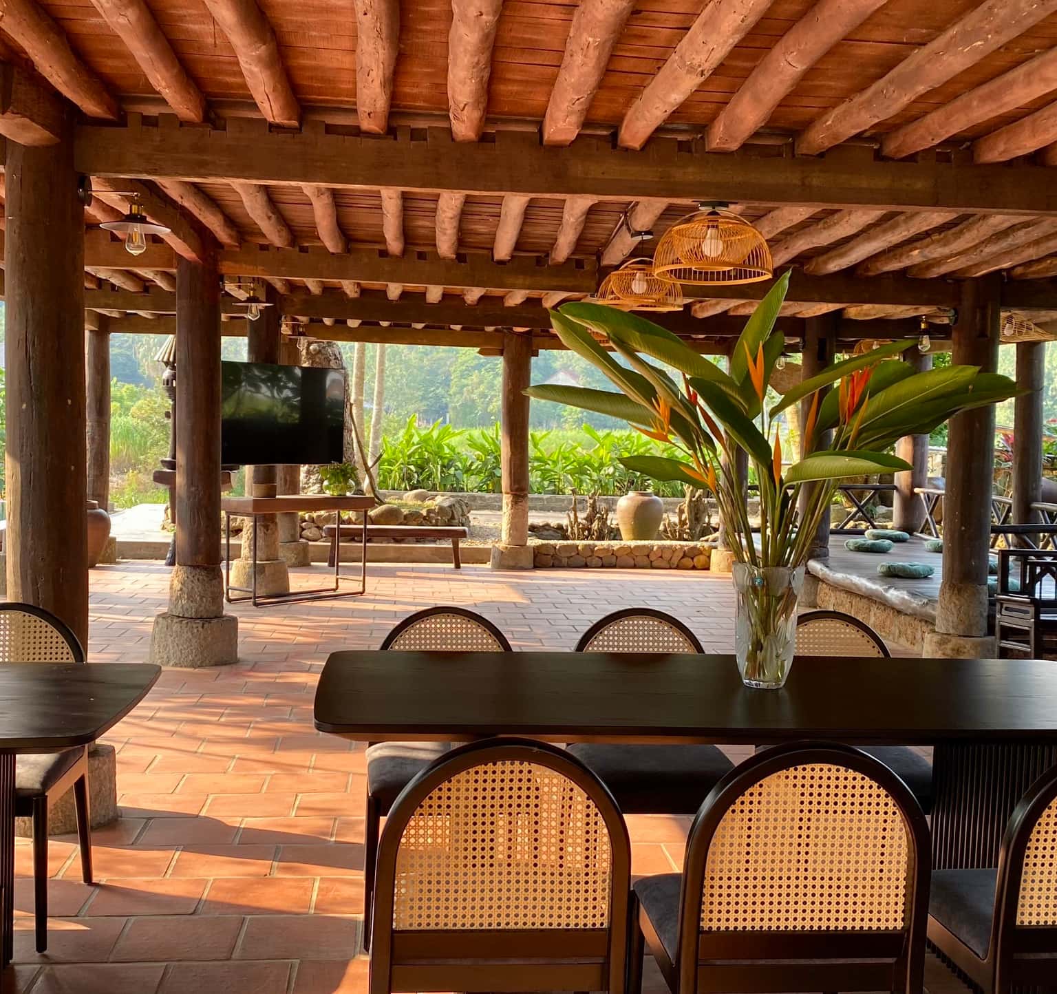 justfly nha san bavi hideaway ba vi