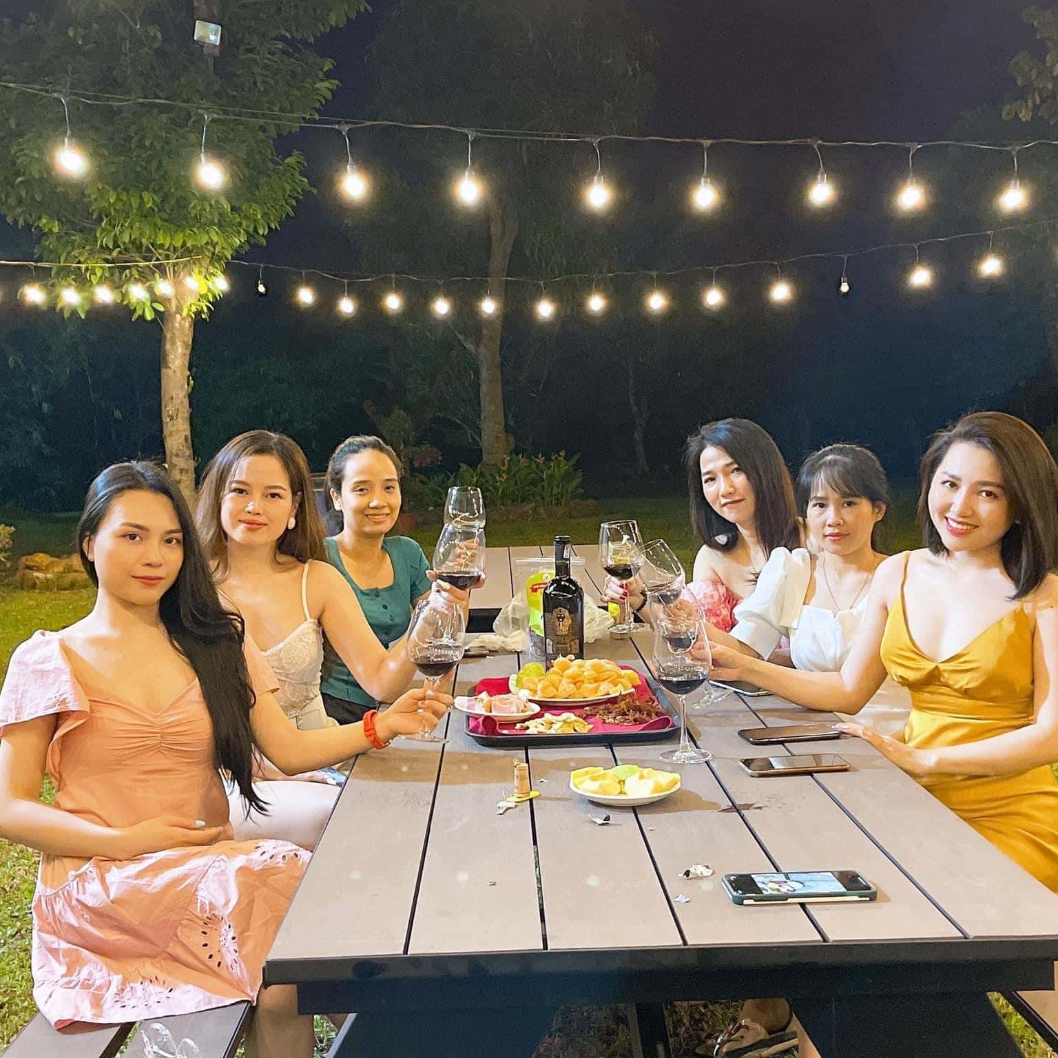 justfly khu bbq glory resort son tay