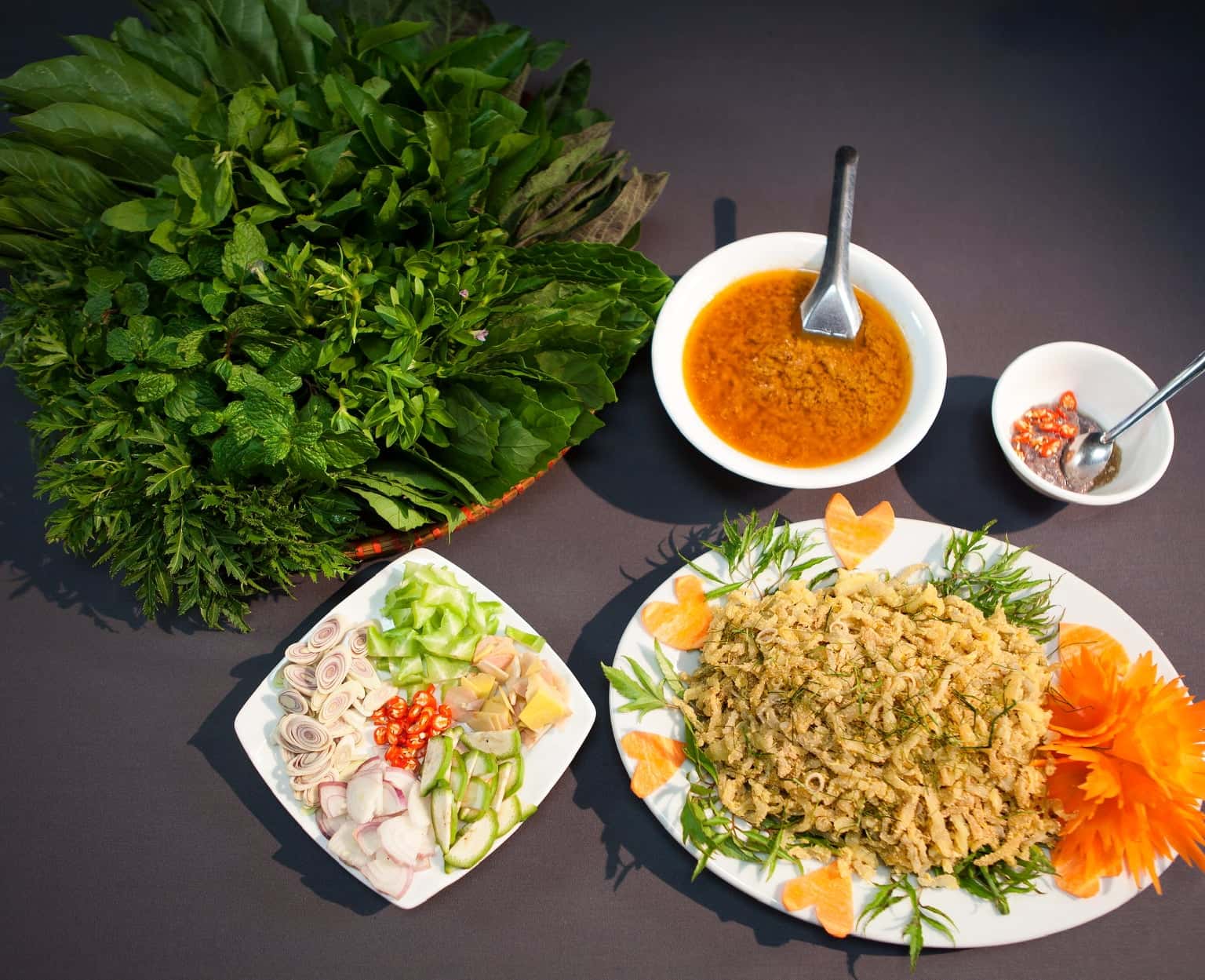 dac san goi ca nhech ninh binh 