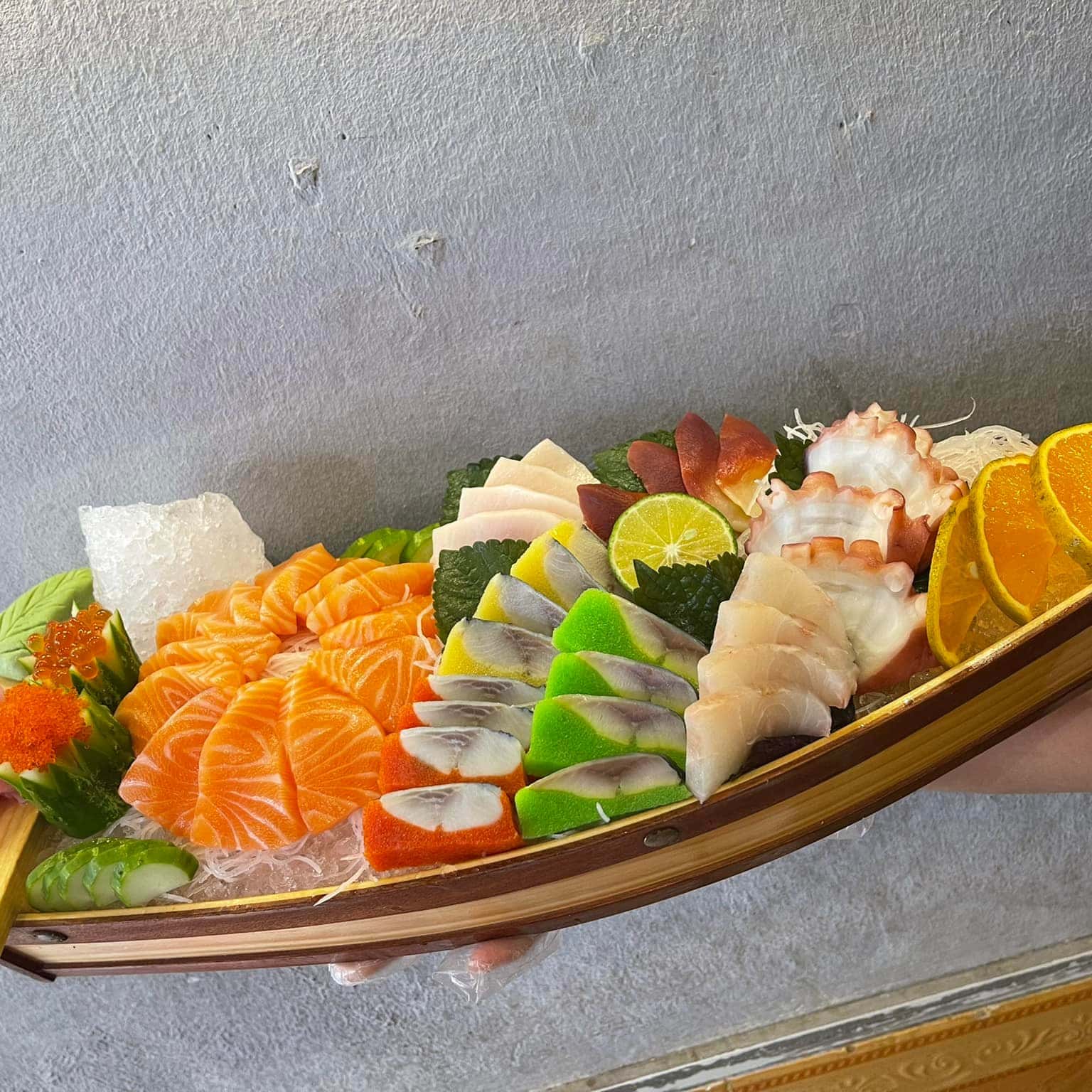 nha hang tokyo sushi ninh binh