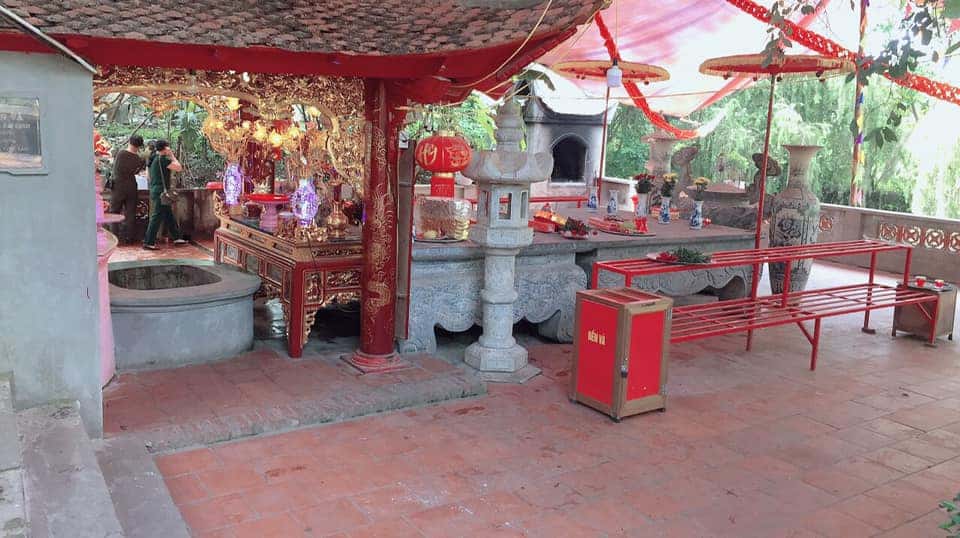 dong cung den va son tay ha noi 