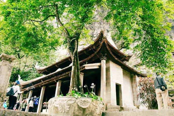 chua linh coc ninh binh 
