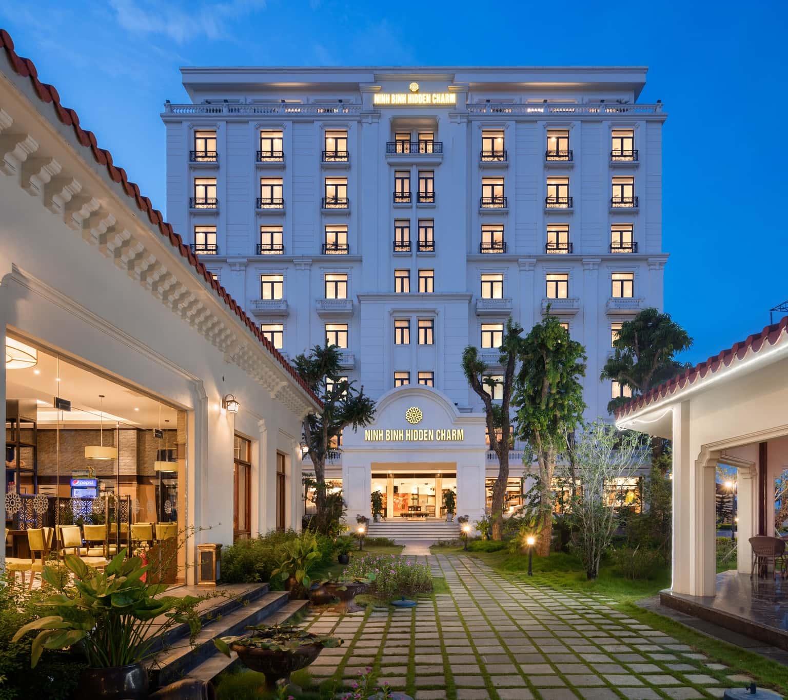 hidden charm hotel & resort ninh binh