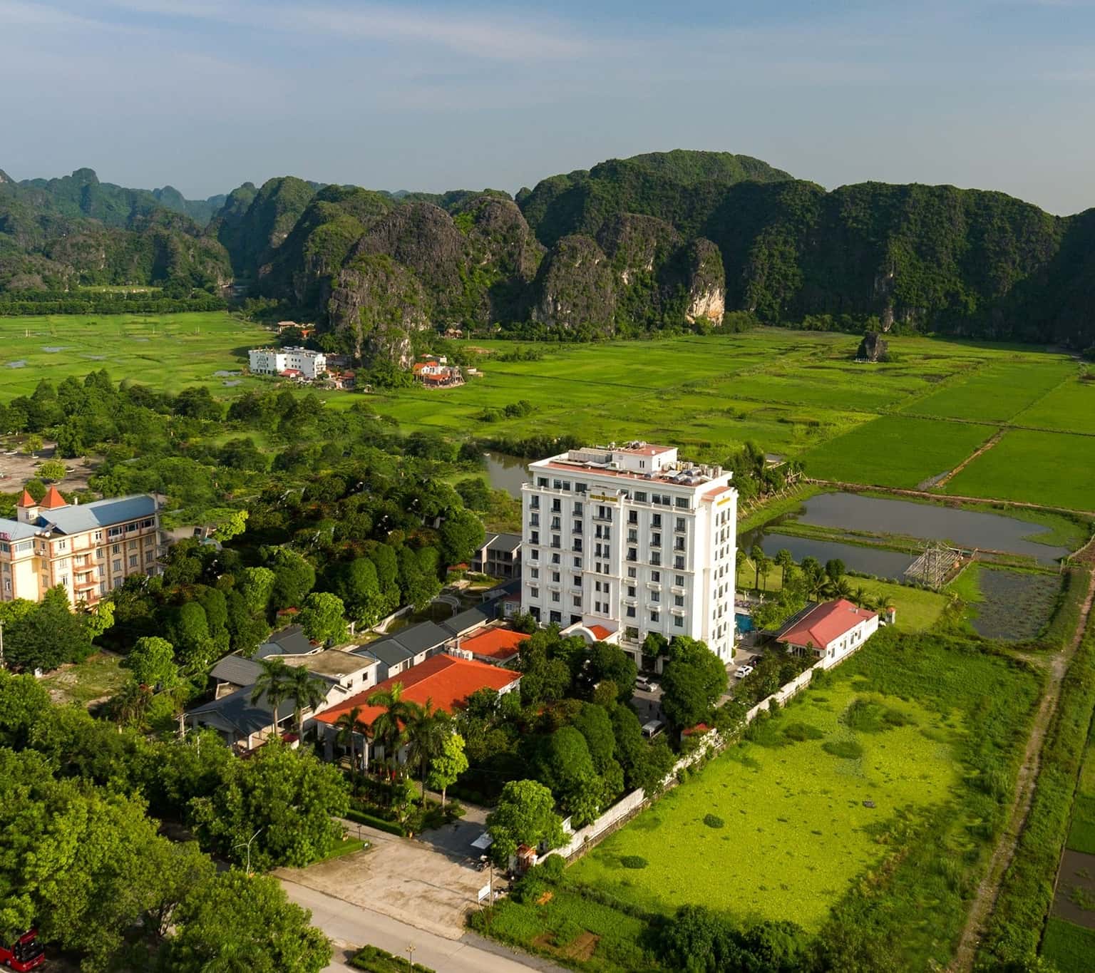 hidden charm hotel & resort ninh binh