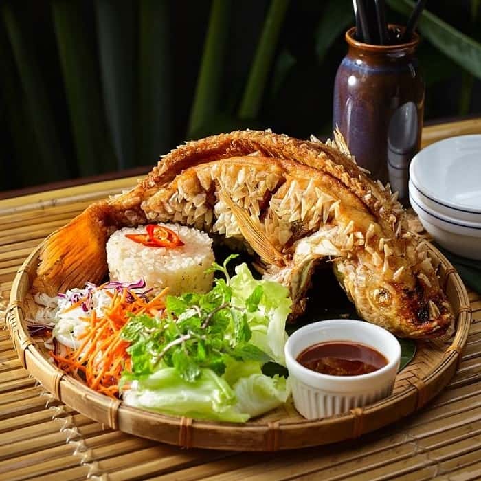 dac san ca chep ho dai lai vinh phuc 