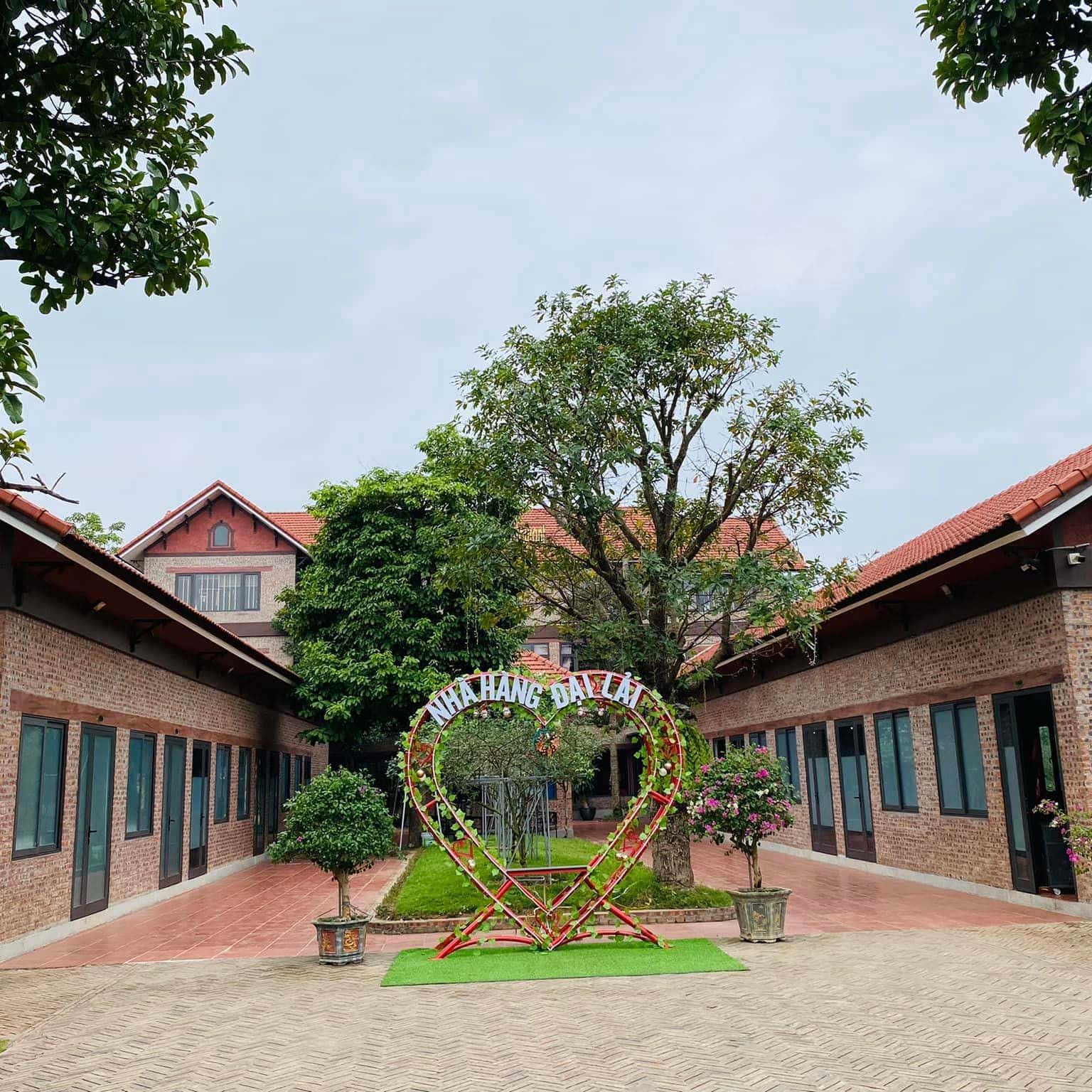 justfly nha hang dai lai restaurant dai lai vinh phuc 