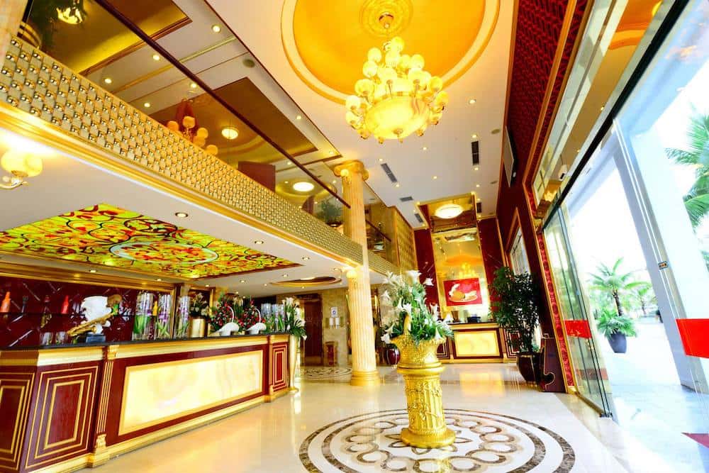 justflly nha hang cua vang bai chay ha long