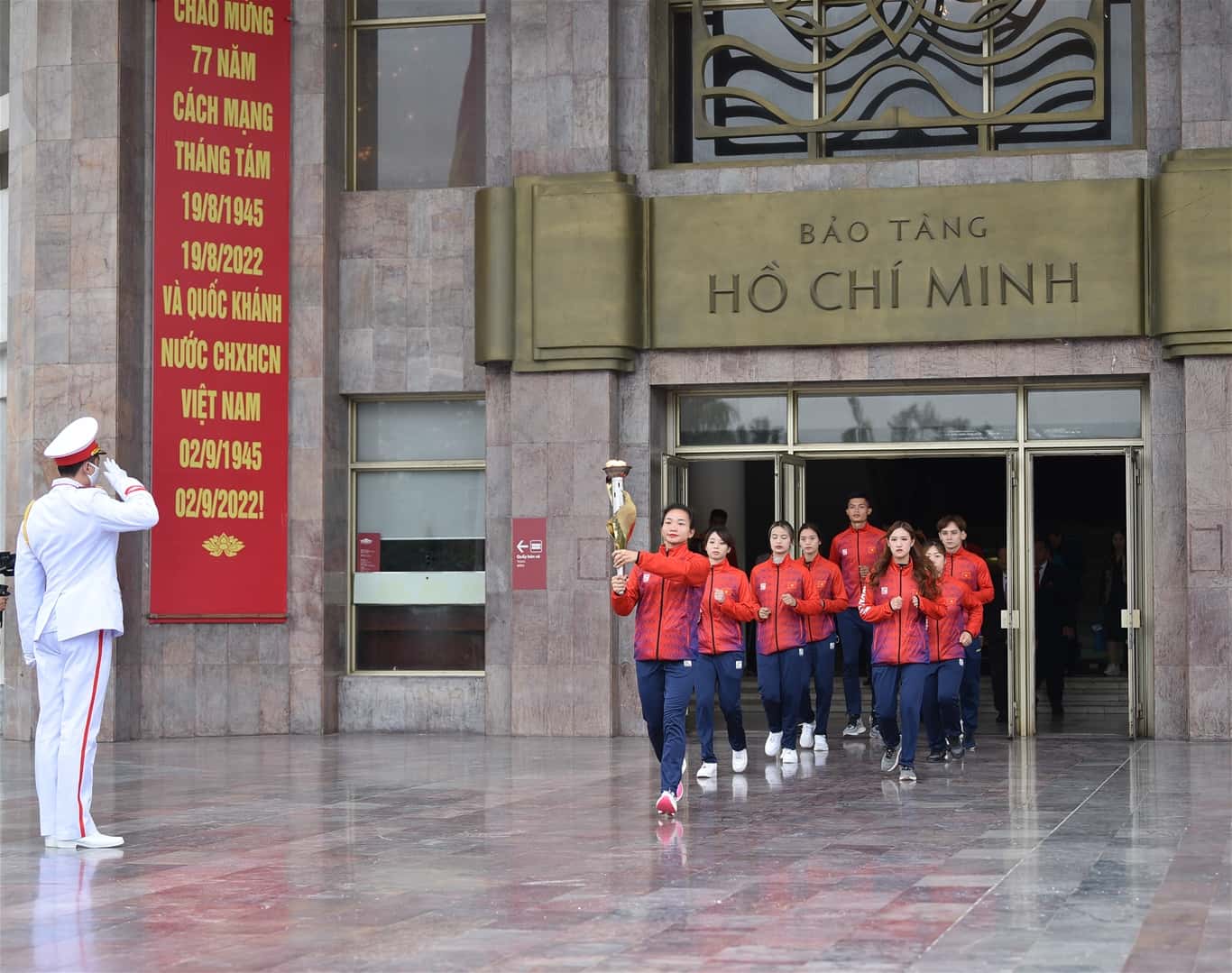 bao tang ho chi minh ha noi 