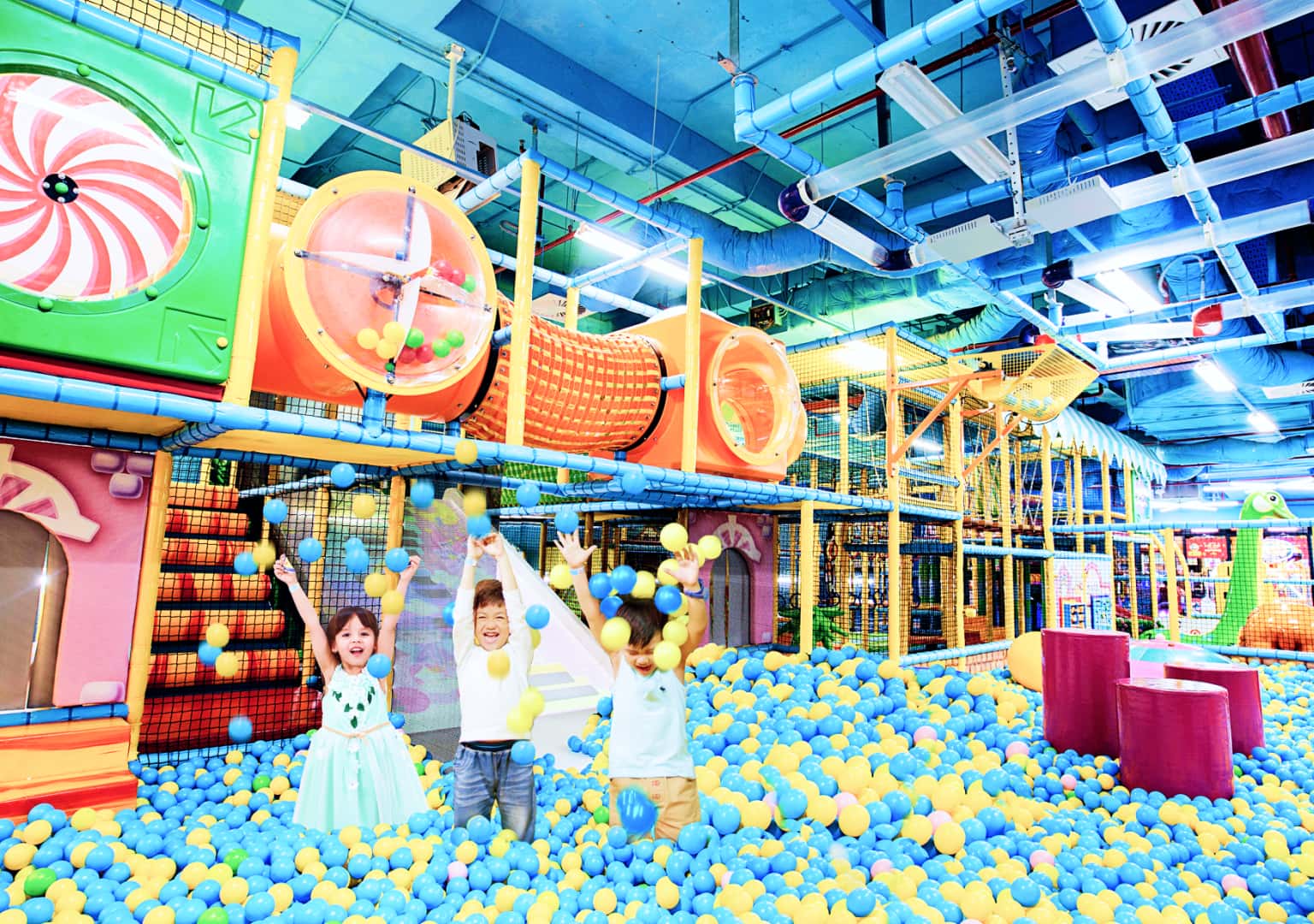 vincom center ba trieu ha noi 