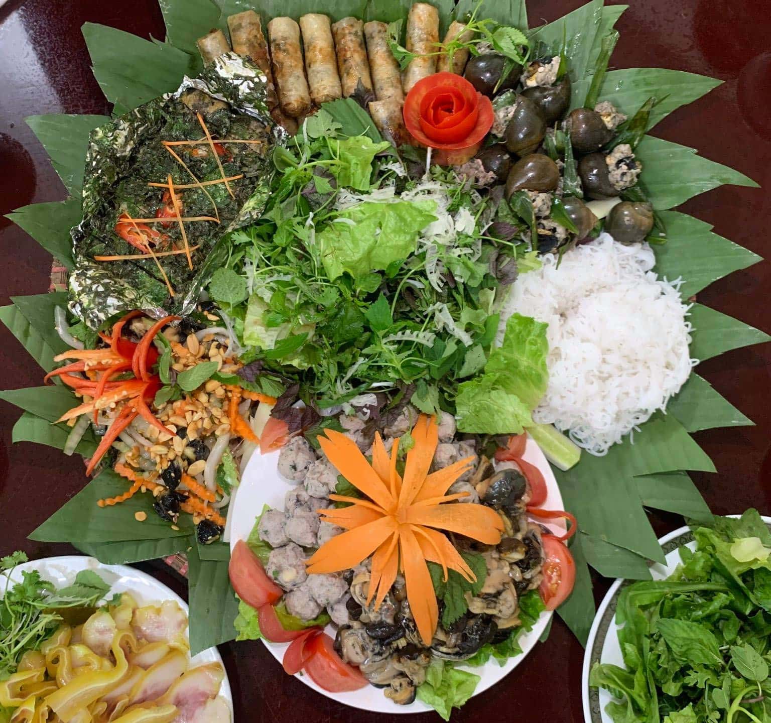 nha hang ngoc phuong son tay ha noi 