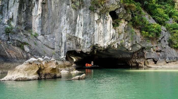 hang tien ong dia diem du lich ha long attvdo18