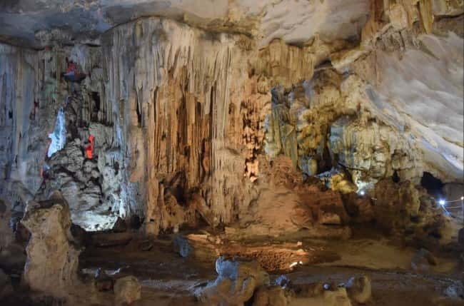 hang tien ong dia diem du lich ha long attvdo18