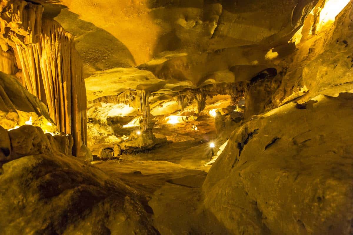 hang thien canh son dia diem du lich ha long attvdo20