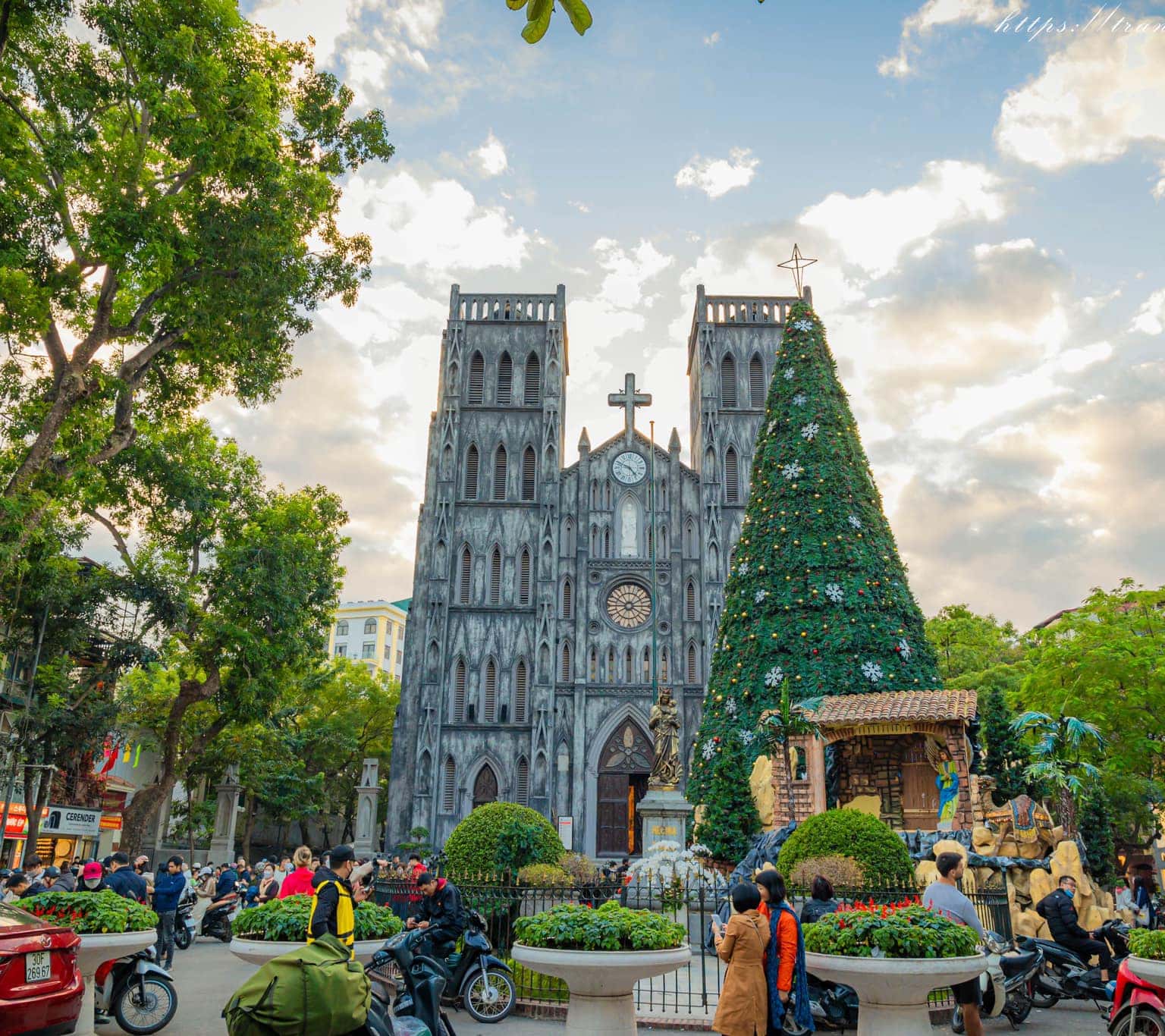 nha tho lon hoan kiem dia diem du lich ha noi atthan11
