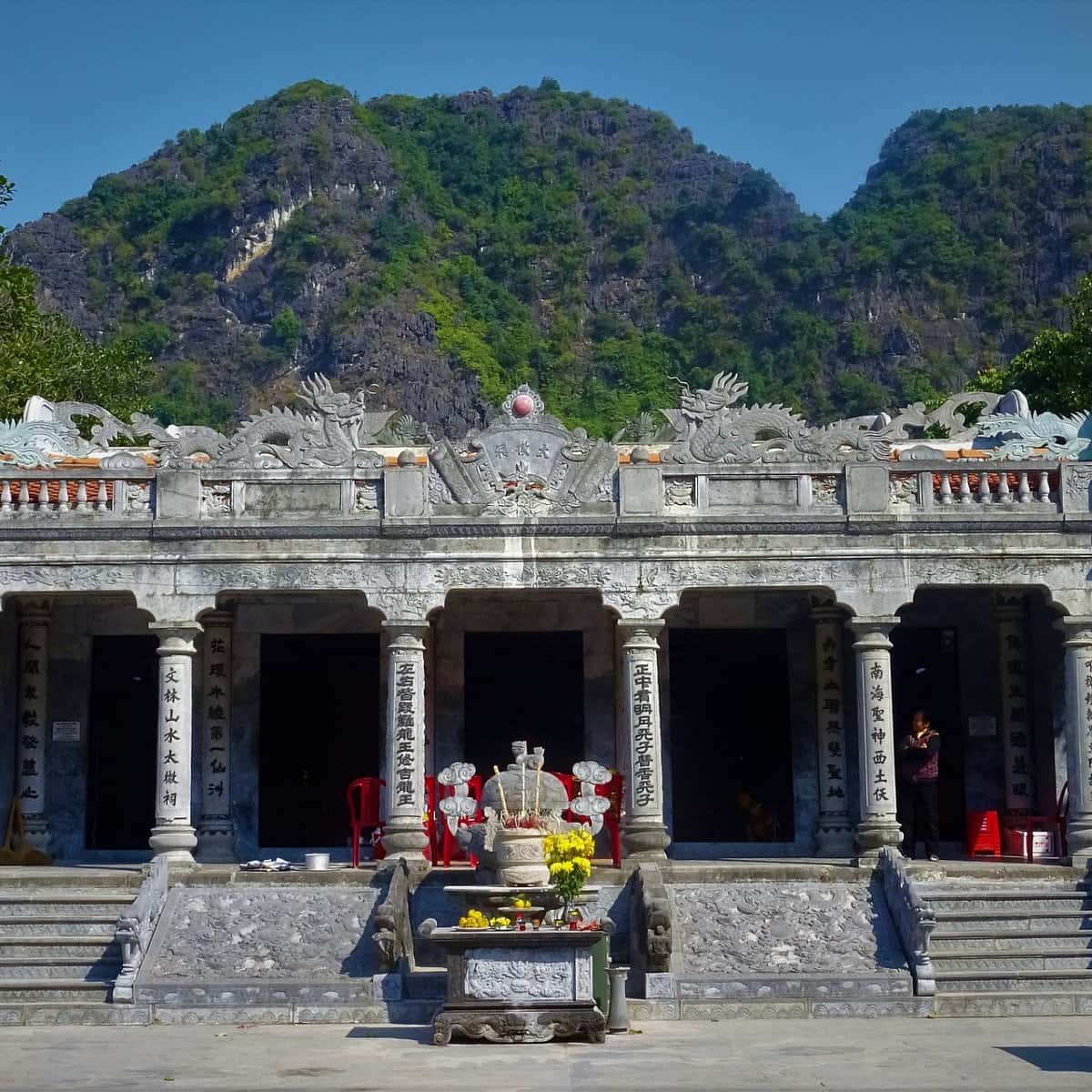 den thai vi dia diem du lich ninh binh attnib14