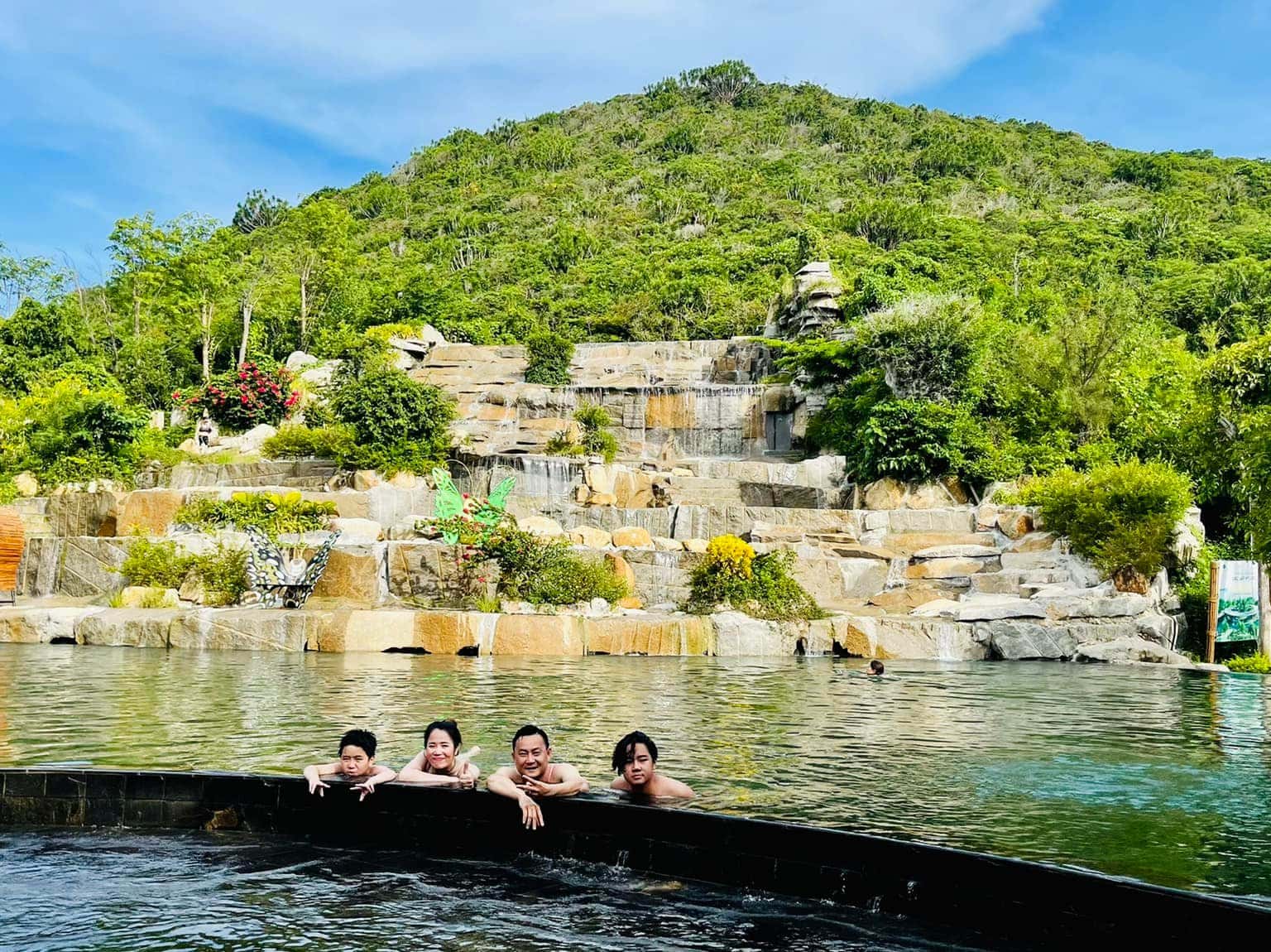 hon tam dia diem du lich nha trang attcxr09